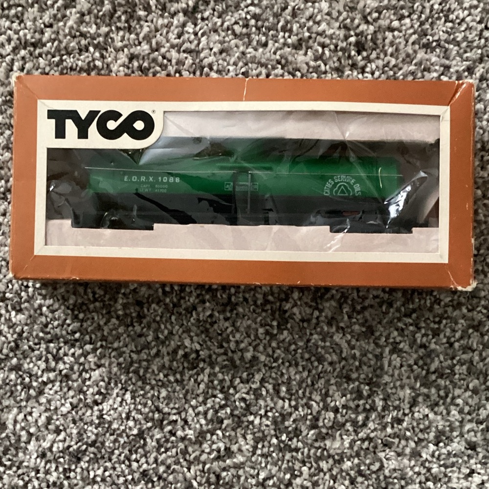 Green Train Tanker Car